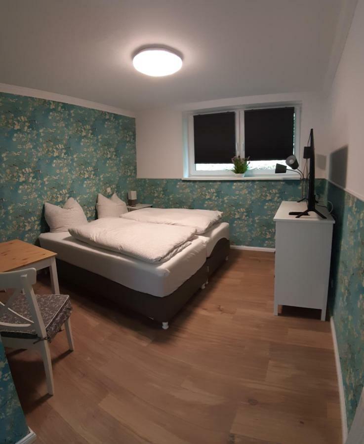 Guest House Altes Forstamt Eberswalde-Finow Exterior photo